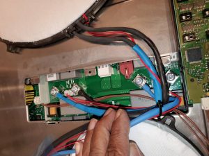 Contrôle électronique cuisinière à Pointe-aux-Trembles - Réparation Électroménager Montréal