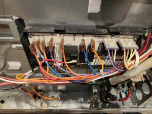 Fillage Intérieur du four - Répration de four à Montréal - Réparation Électroménager Montréal